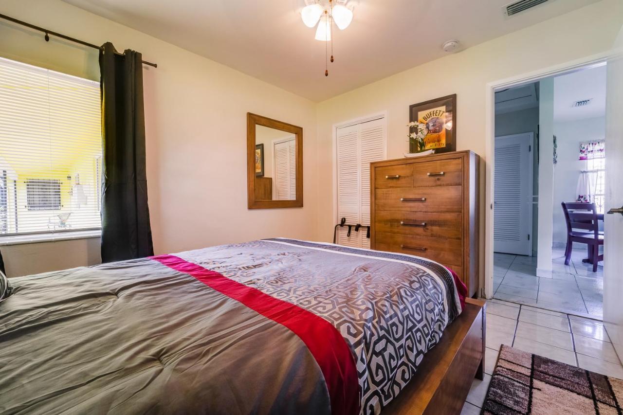 Beach Chairs, Good Kitchen, Strong Wifi On 14Th Ave Fort Lauderdale Exterior photo