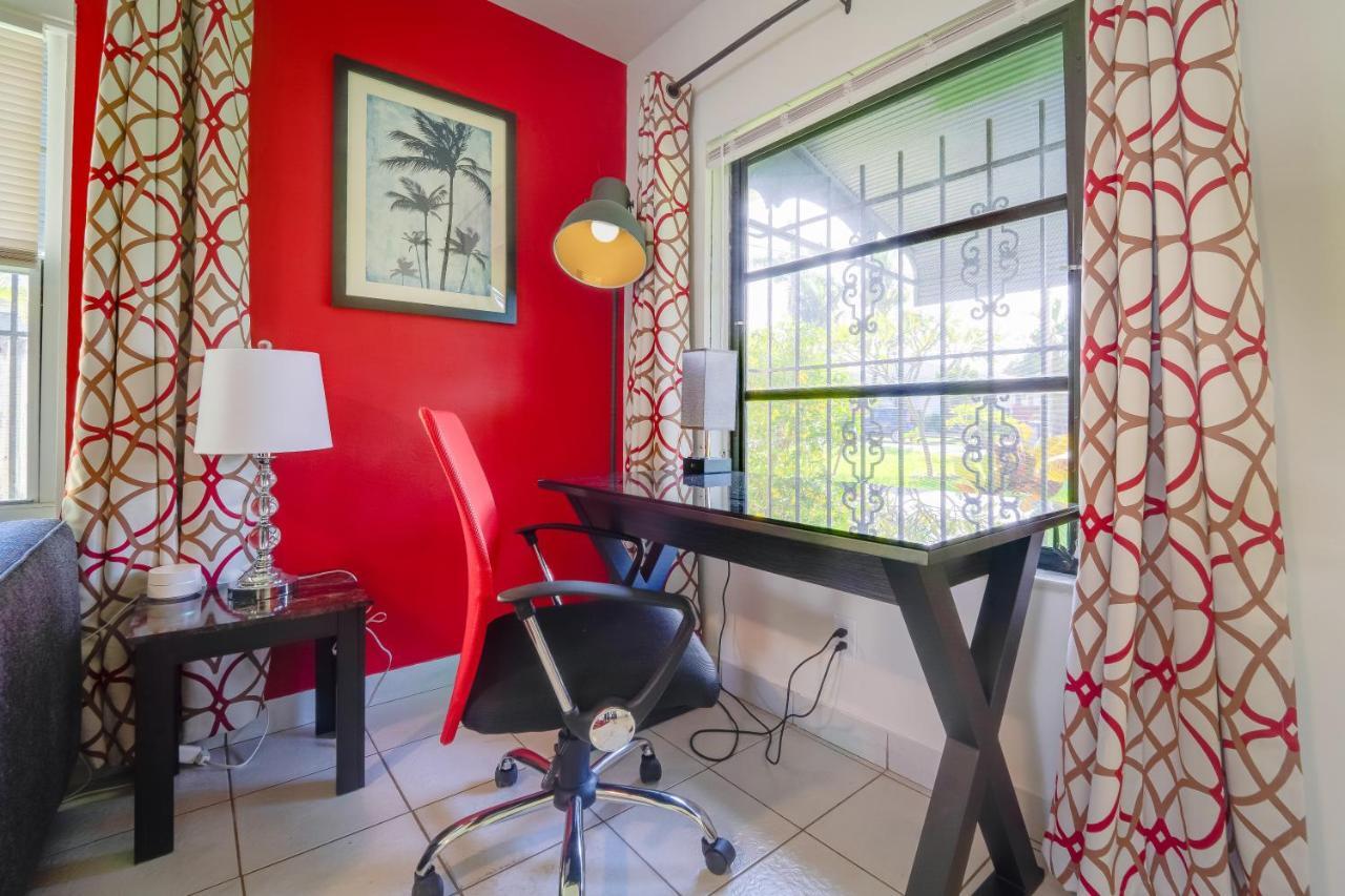 Beach Chairs, Good Kitchen, Strong Wifi On 14Th Ave Fort Lauderdale Exterior photo